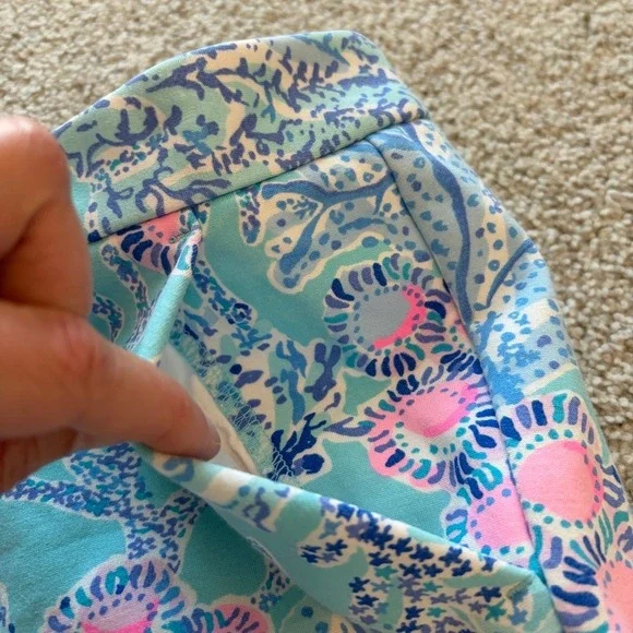 Lilly Pulitzer Callahan Knit Shorts Womens 10 Blue Pink Now You Sea Me Beach - Picture 5 of 11